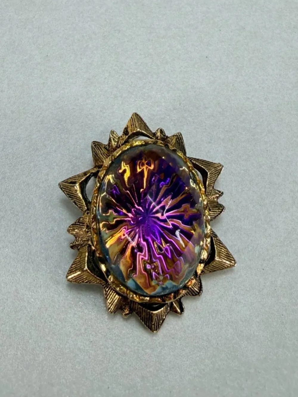 Vintage Gold Tone Purple Art Glass Brooch Iridescent Cabochon Statement Pin